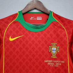 Portugal 2004 home Football kit - Footyb