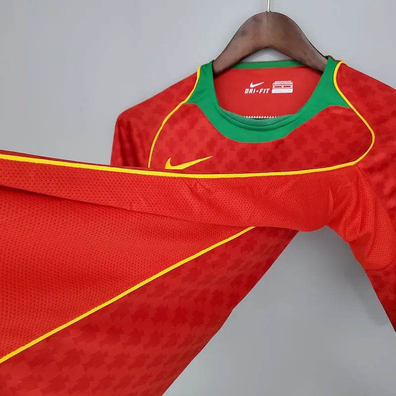 Portugal 2004 home Football kit - Footyb