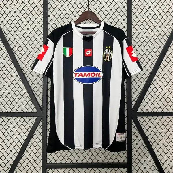 2002-2003 Juventus home Football kit - Footyb