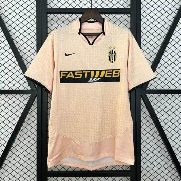 2003-2004 Juventus away Football kit - Footyb