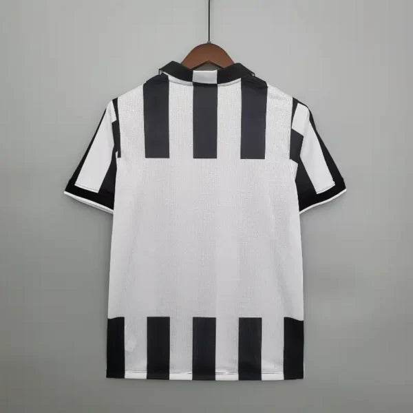 2014-2015 Juventus home Football kit - Footyb