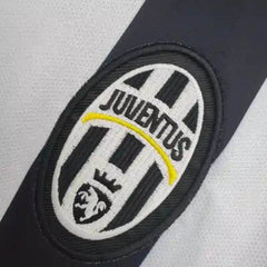 2014-2015 Juventus home Football kit - Footyb
