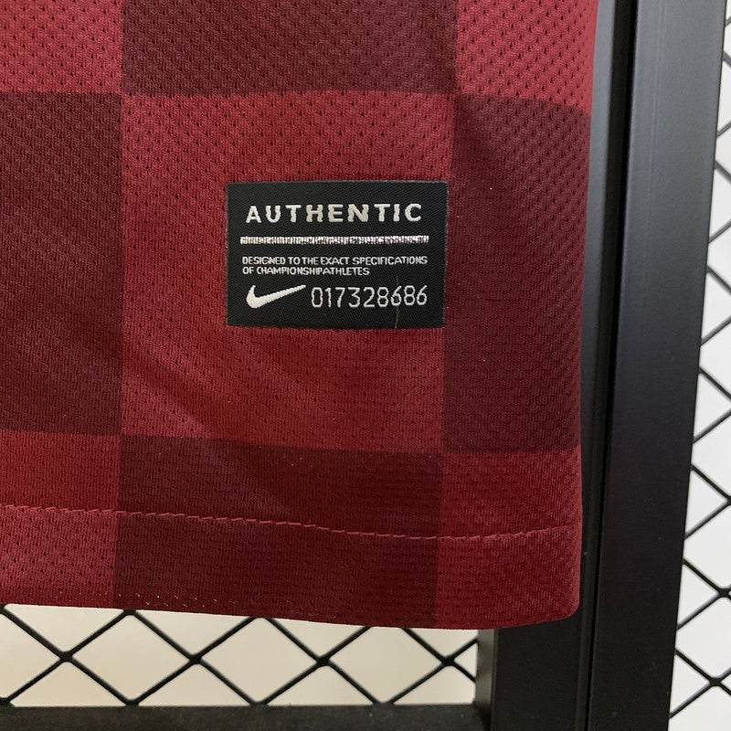 Aston Villa 11/12 Home Football kit - Footyb