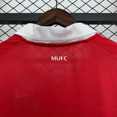 Manchester United 10/11 Home Football kit - Footyb