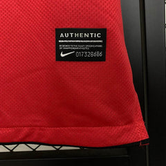 Manchester United 10/11 Home Football kit - Footyb