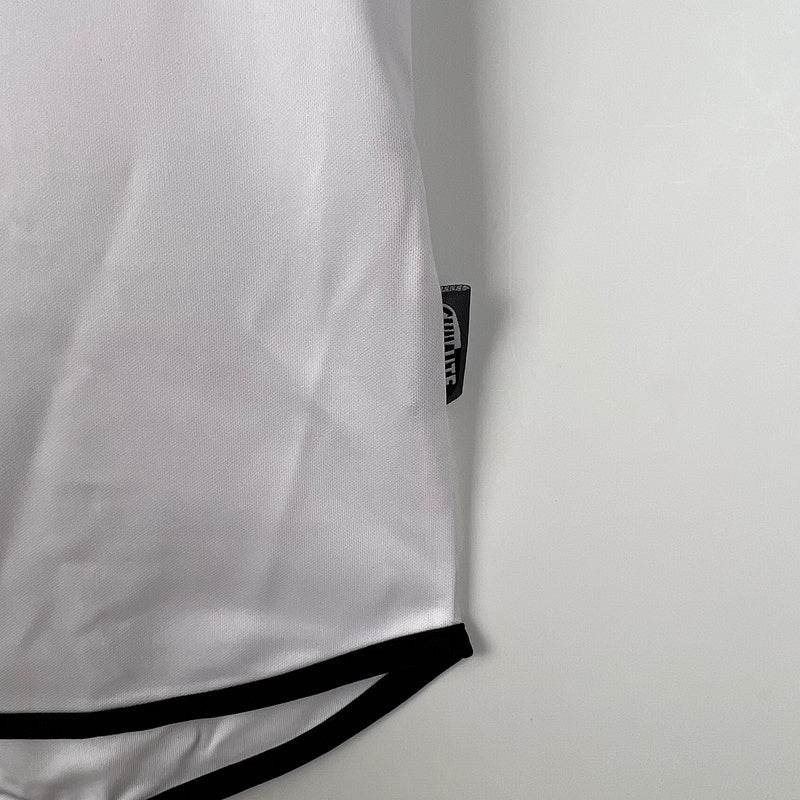 River Plate 00/01 Home Football kit - Footyb