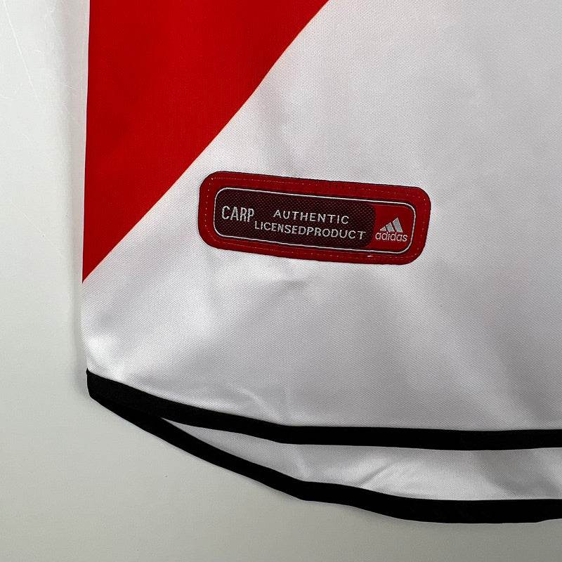 River Plate 00/01 Home Football kit - Footyb