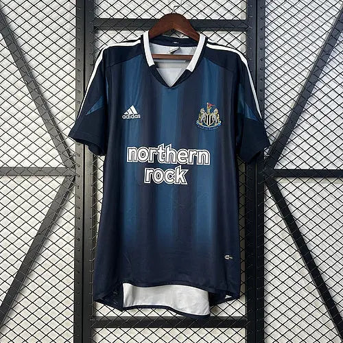 05/06 Newcastle United Away Football kit Footyb