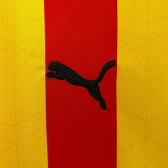 24/25 Lens Home Football kit