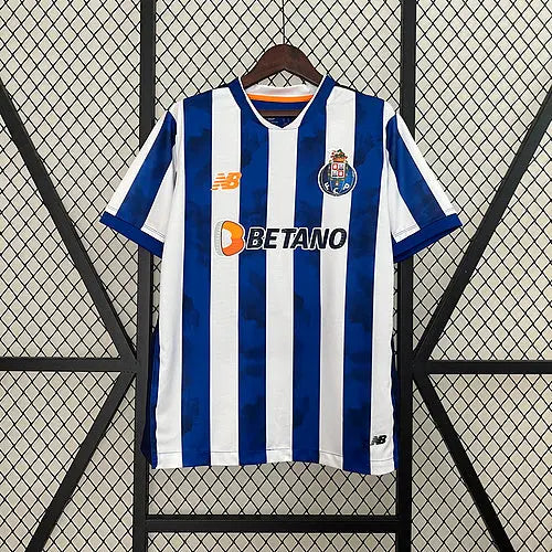24/25 Porto home Football kit