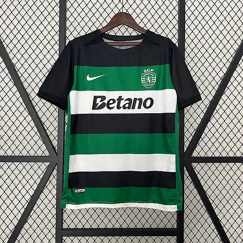 24/25 Sporting Lisbon home Football kit