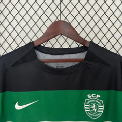24/25 Sporting Lisbon home Football kit
