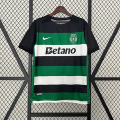 24/25 Sporting Lisbon home Football kit