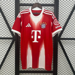 25/26 Bayern Munich Home Football kit