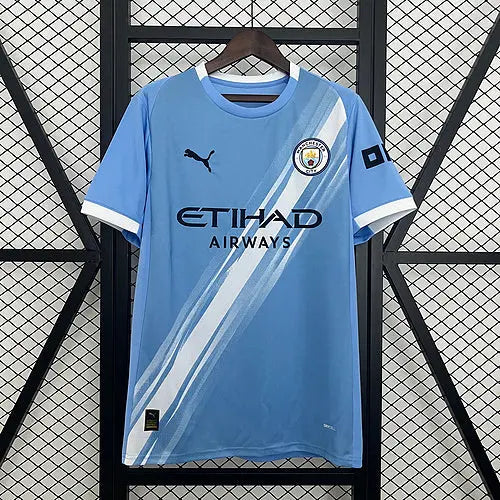 25/26 Manchester City Home Football kit