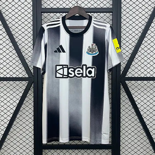 25/26 Newcastle United Home Football kit Footyb