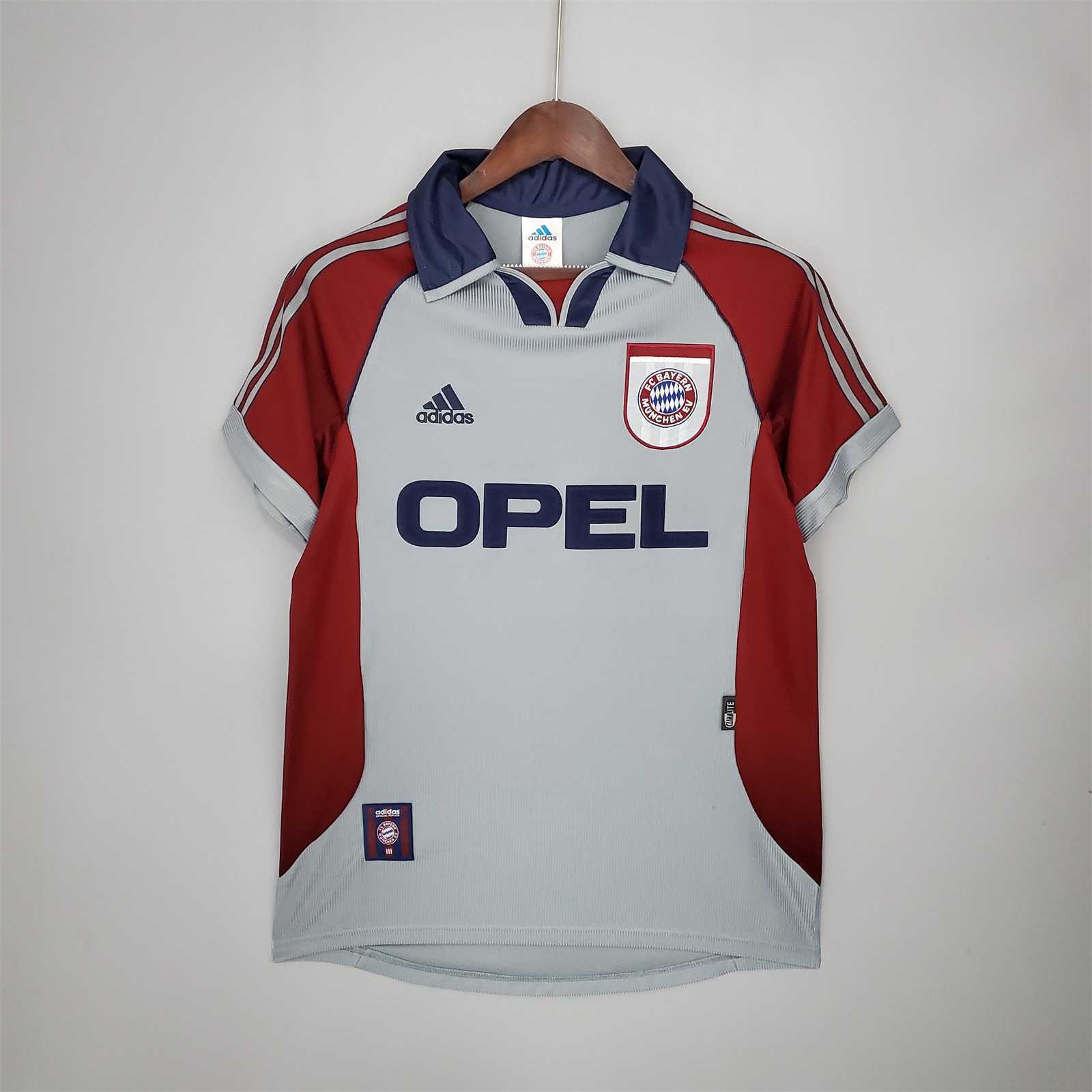 1998-1999 Bayern Munchen Away kit