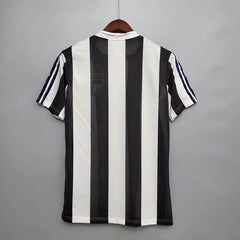 95/97 Newcastle United home Football kit - Footyb