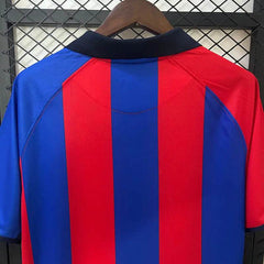 Barcelona 01/02 home Football kit - Footyb