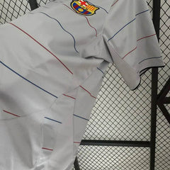 Barcelona 03/04 Away Football kit - Footyb