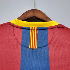 Barcelona 10/11 home Football kit - Footyb