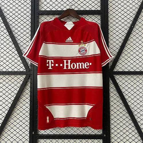 Bayern 07/08 home Football kit - Footyb