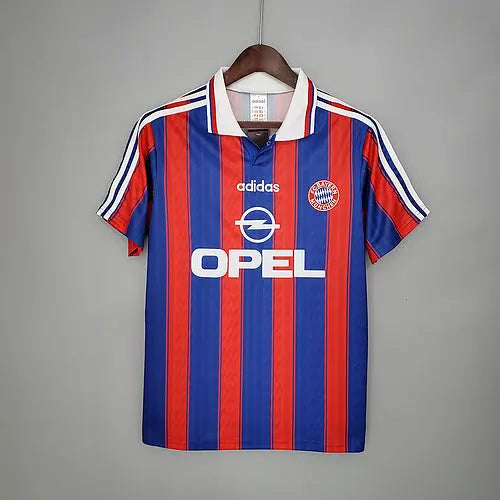 Bayern Munich 95/97 home Football kit