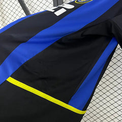 Inter Milan 02/03 Home Football kit