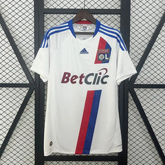 Lyon 10/11 Home Football kit