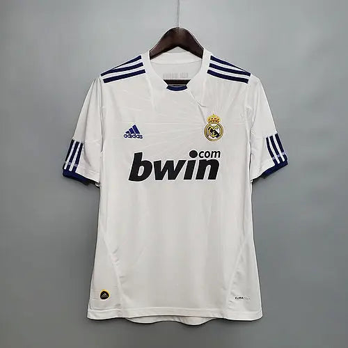 Real Madrid 10/11 home Football kit