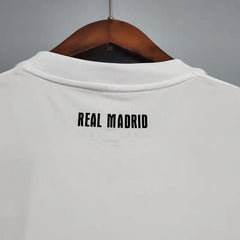 Real Madrid 10/11 home Football kit