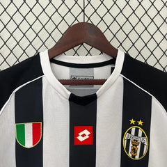 2002-2003 Juventus home Football kit