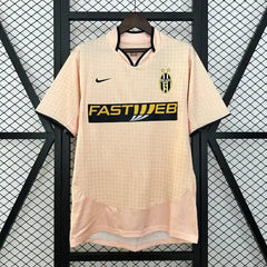 2003-2004 Juventus away Football kit