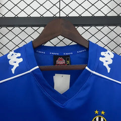 1999-2000 juventus away Football kit