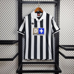 1999-00 Juventus Home Kit