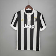 2017-18 Juventus Home Kit