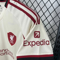25-26 Liverpool away kit