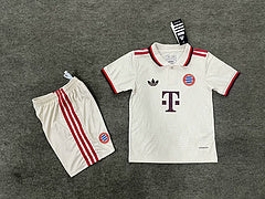 24-25 Bayern Munich Away kit